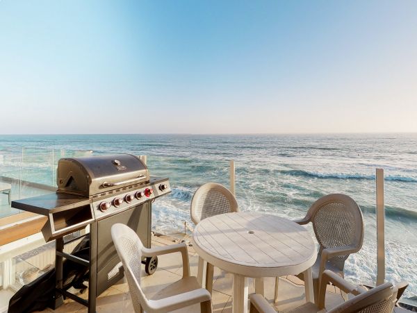 San Diego Beach Communities North Home 1028483