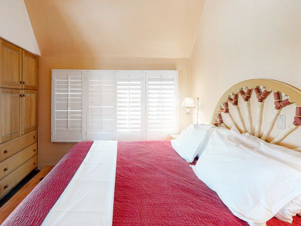 San Diego Beach Communities North Home 1028484