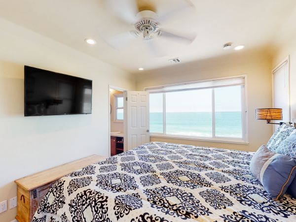 San Diego Beach Communities North Home 1028486