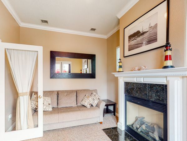 San Diego Beach Communities North Home 1028487