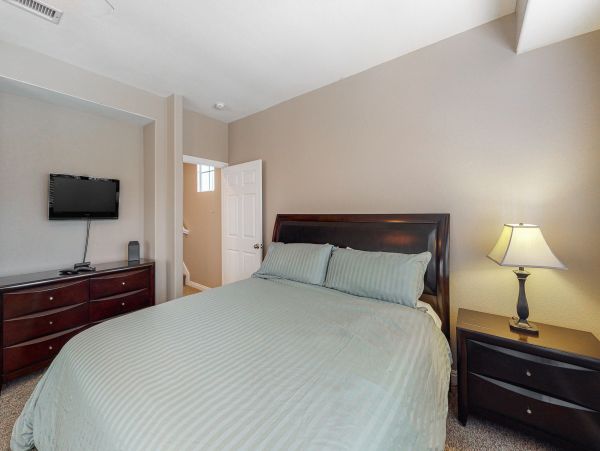 San Diego Beach Communities North Home 1028487