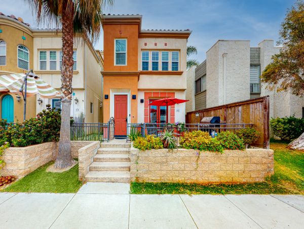 San Diego Beach Communities North Home 1028487