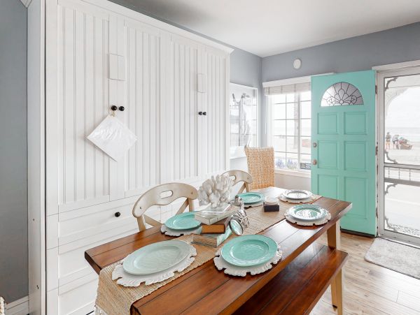 San Diego Beach Communities North Home 1028488