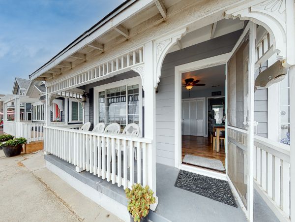 San Diego Beach Communities North Home 1028488