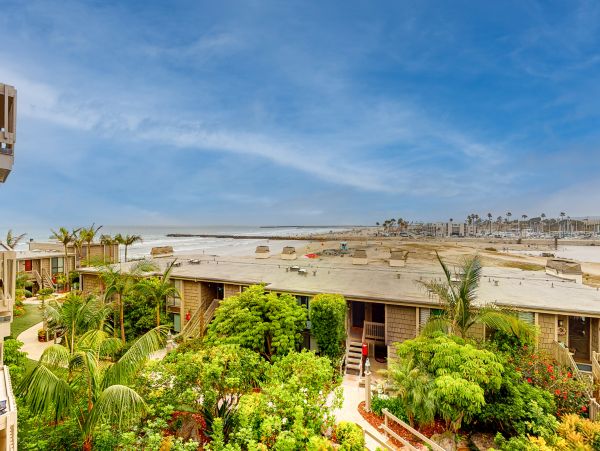 San Diego Beach Communities North Home 1028489