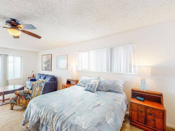 San Diego Beach Communities North Home 1028490