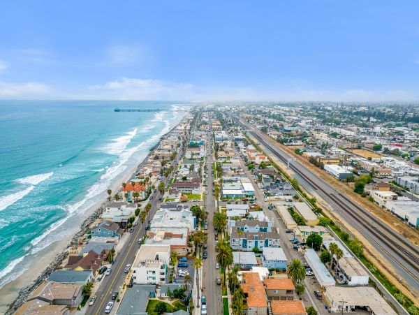 San Diego Beach Communities North Home 1028491