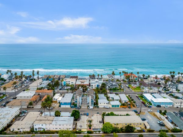 San Diego Beach Communities North Home 1028491