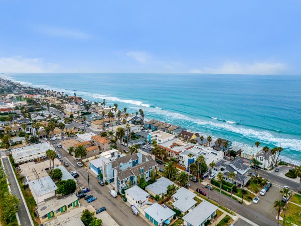 San Diego Beach Communities North Home 1028491