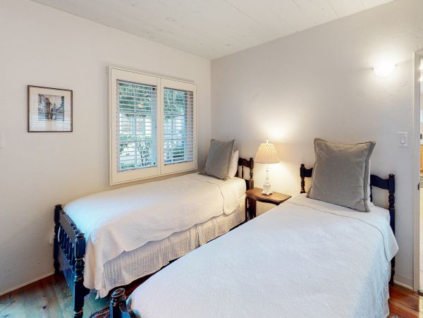 San Diego Beach Communities North Home 1028492