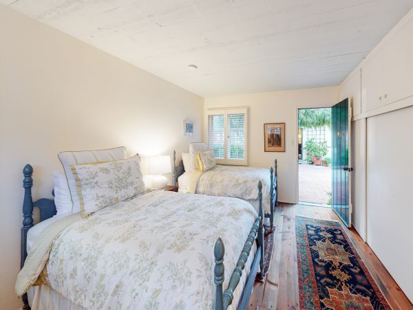 San Diego Beach Communities North Home 1028493