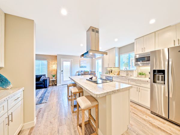 San Diego Beach Communities North Home 1028494