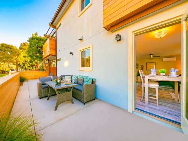 San Diego Beach Communities North Home 1028494