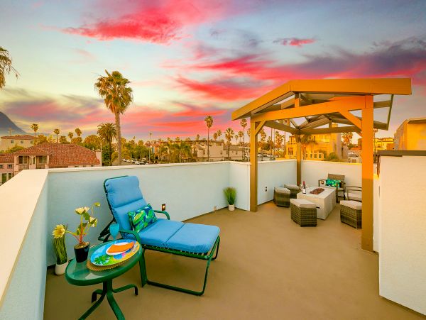 San Diego Beach Communities North Home 1028494