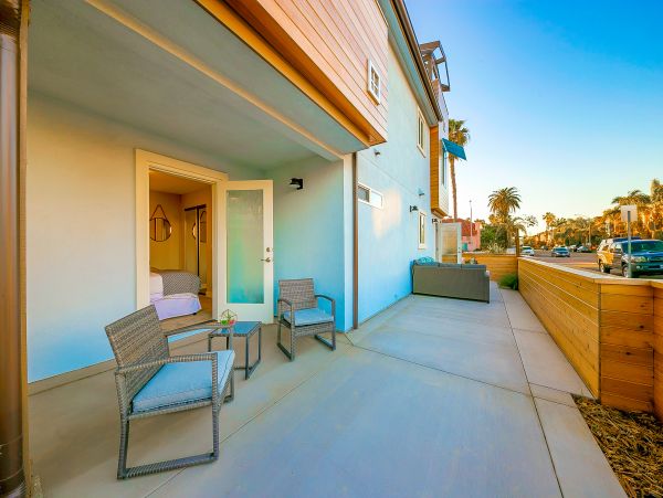 San Diego Beach Communities North Home 1028494