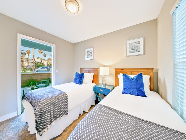 San Diego Beach Communities North Home 1028494