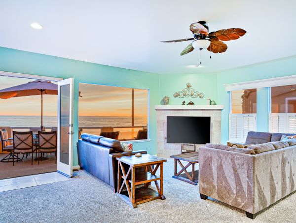 San Diego Beach Communities North Home 1028495