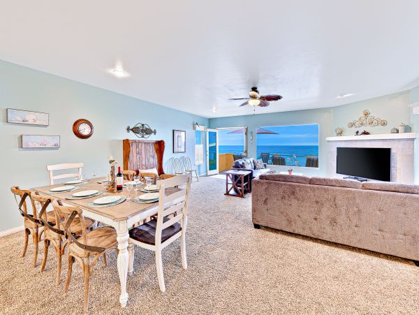 San Diego Beach Communities North Home 1028495