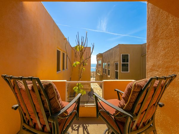 San Diego Beach Communities North Home 1028495
