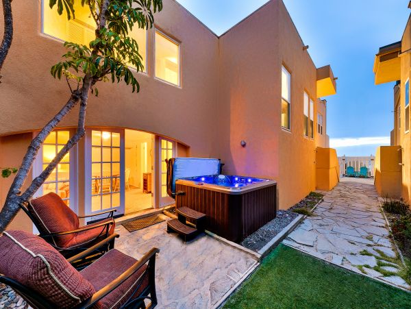 San Diego Beach Communities North Home 1028495