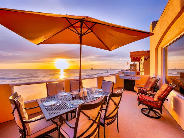 San Diego Beach Communities North Home 1028495