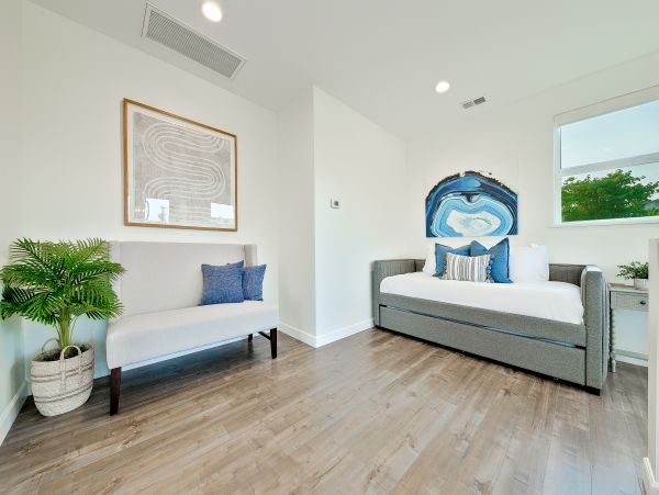San Diego Beach Communities North Home 1028496