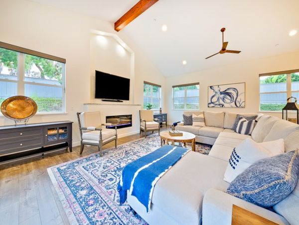 San Diego Beach Communities North Home 1028496