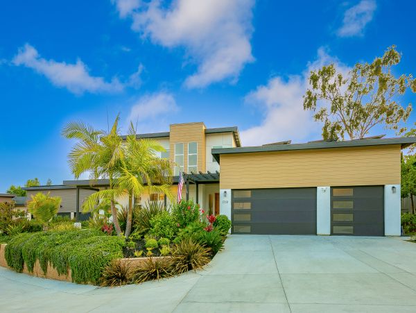 San Diego Beach Communities North Home 1028496