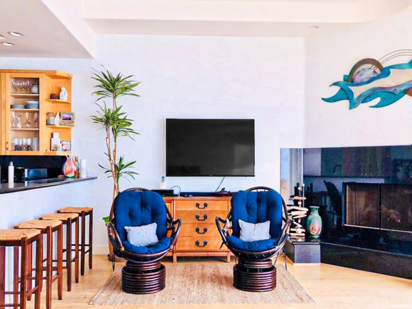San Diego Beach Communities North Home 1028497