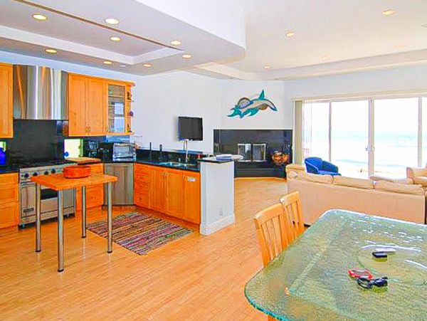 San Diego Beach Communities North Home 1028497