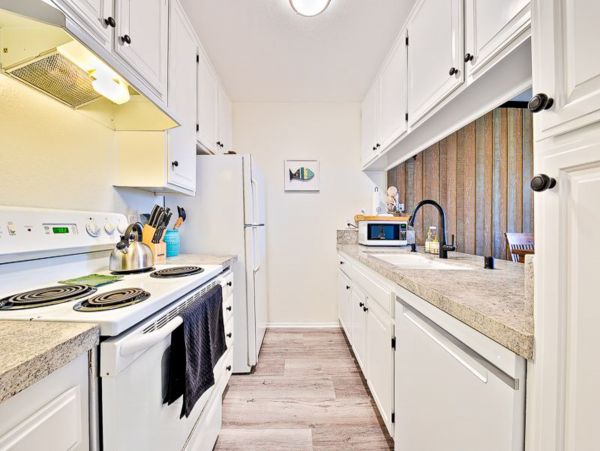 San Diego Beach Communities North Home 1028498