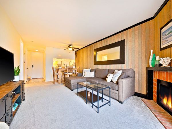 San Diego Beach Communities North Home 1028498