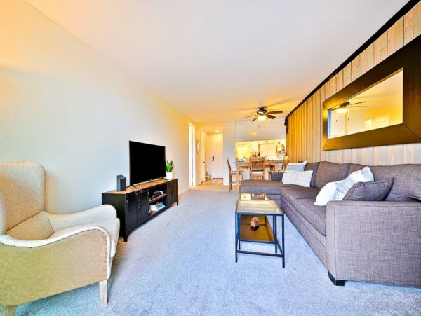 San Diego Beach Communities North Home 1028498