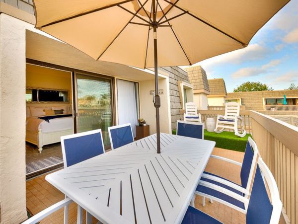 San Diego Beach Communities North Home 1028498