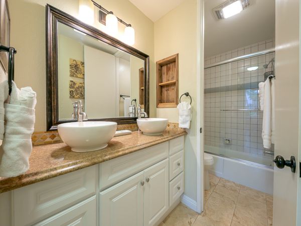 San Diego Beach Communities North Home 1028499