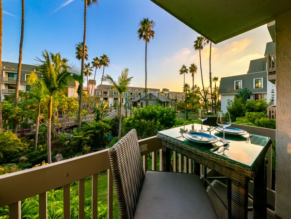 San Diego Beach Communities North Home 1028499