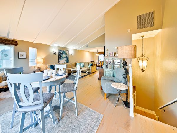 San Diego Beach Communities North Home 1028500