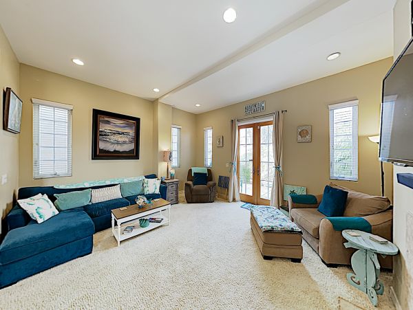 San Diego Beach Communities North Home 1028501