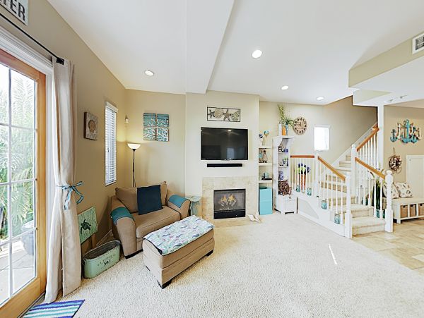 San Diego Beach Communities North Home 1028501
