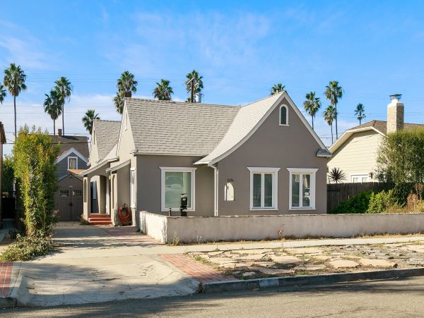 San Diego Beach Communities North Home 1028502
