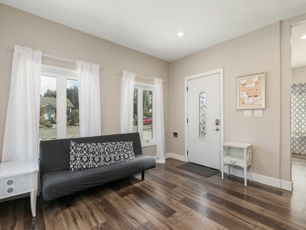 San Diego Beach Communities North Home 1028502