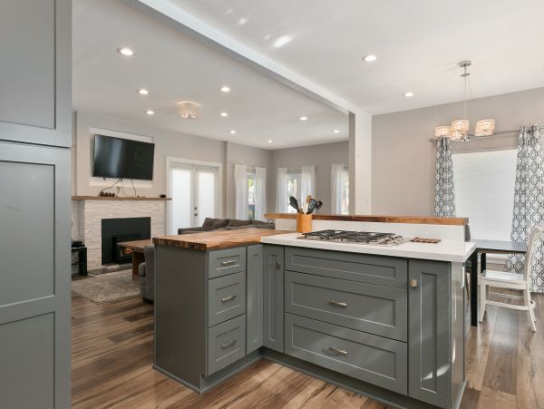 San Diego Beach Communities North Home 1028502