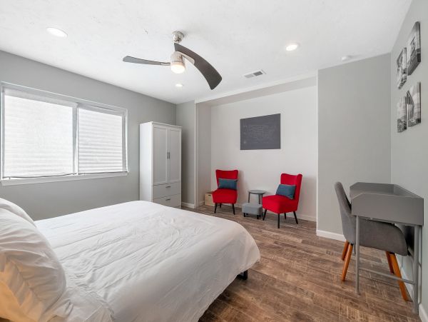 San Diego Beach Communities North Home 1028503