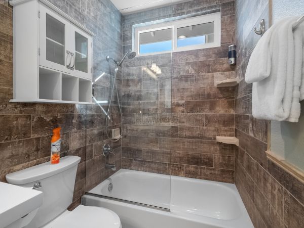 San Diego Beach Communities North Home 1028503