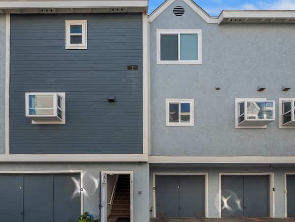 San Diego Beach Communities North Home 1028503