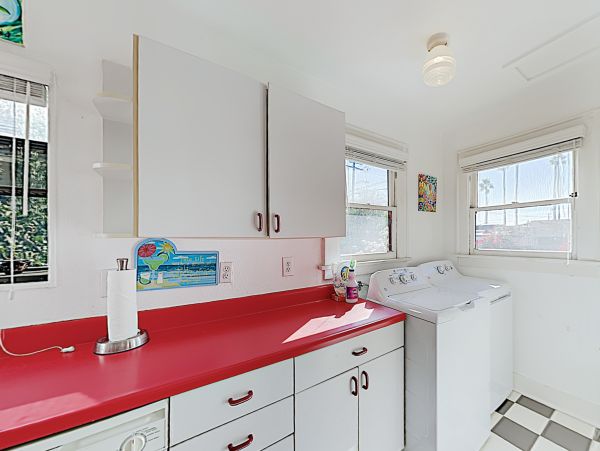 San Diego Beach Communities North Home 1028504