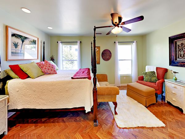 San Diego Beach Communities North Home 1028505