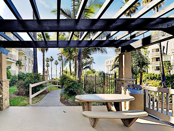 San Diego Beach Communities North Home 1028506