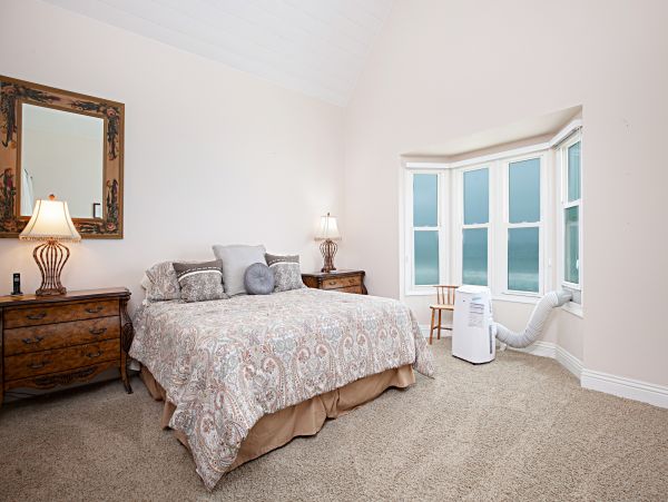 San Diego Beach Communities North Home 1028507