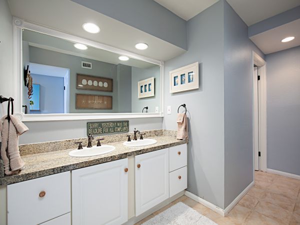 San Diego Beach Communities North Home 1028507